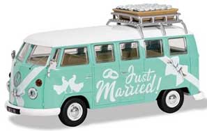 CORGI 【再生産】1/43 VW キャンパーバン ”Just Married”【CGCC02737】 ミニカー