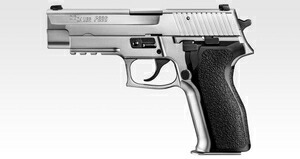 東京マルイ ガスブローバック シグ ザウエル P226 E2 ステンレスモデル【対象年令 18才以上用】 エアガン