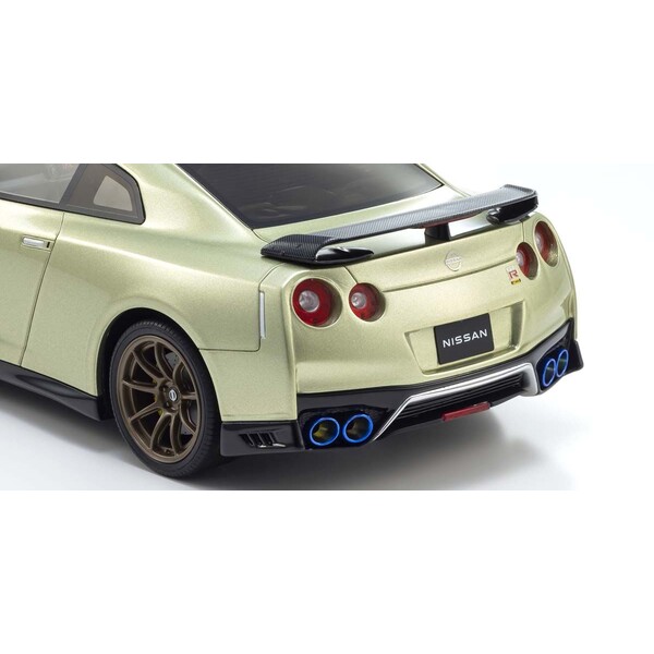 京商 18 Samuraiシリーズ 日産 GT-R プレミアムエディション T-Spec