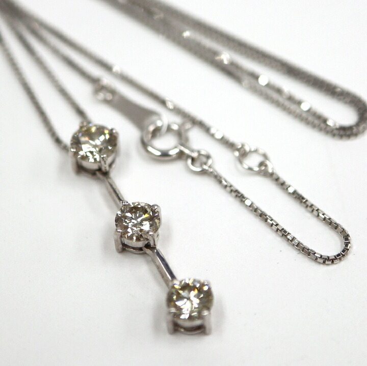 【中古】Jewelry K18WG ペンダント･ネックレス 3連ダイヤ D:1.00ct 40.0cm 2.8g