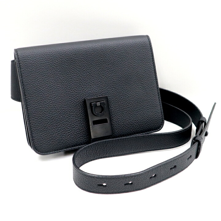 【中古】Ferragamo フェラガモ ベルト式ショルダーバッグ ガンチーニ レザー ブラック×ブラックメタル 241313 43,548円