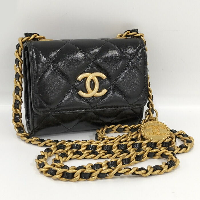 【中古】CHANEL チェーン店 ショルダーバック ゴールド金具 ポシェット マトラッセ 子ヒツジ素はだ 黒いこと