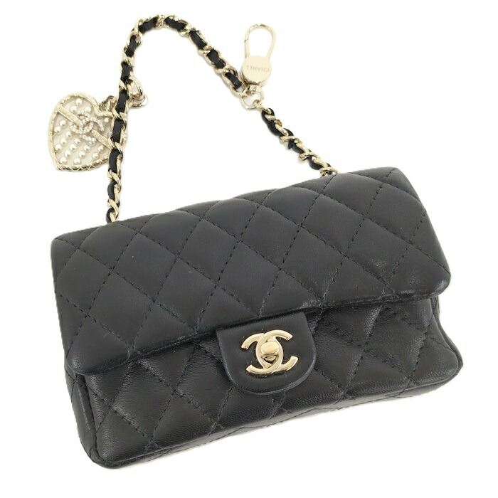 【中古】CHANEL クラシックミニバッグ マトラッセ 子ヒツジひと肌 黒いこと
