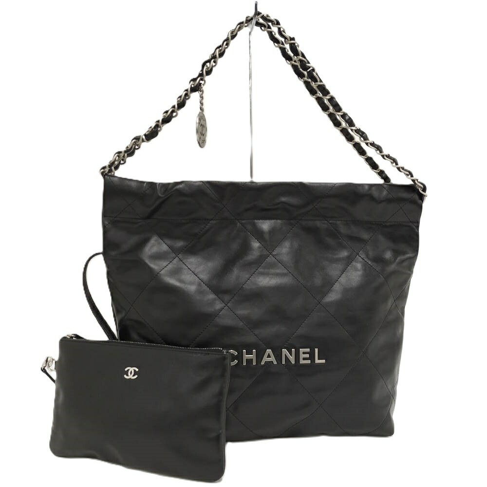 【中古】CHANEL CHANEL22 スモールハンドバック シャイニーカーフスキン なめし革 黒いこと AS3260