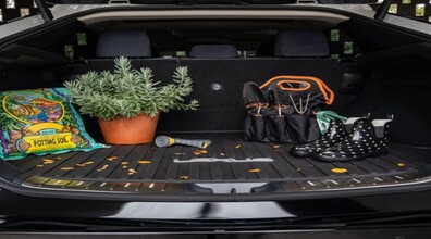 LEXUS RZ用 レクサス純正「LEXUS」ロゴ入り オールウエザーカーゴマット