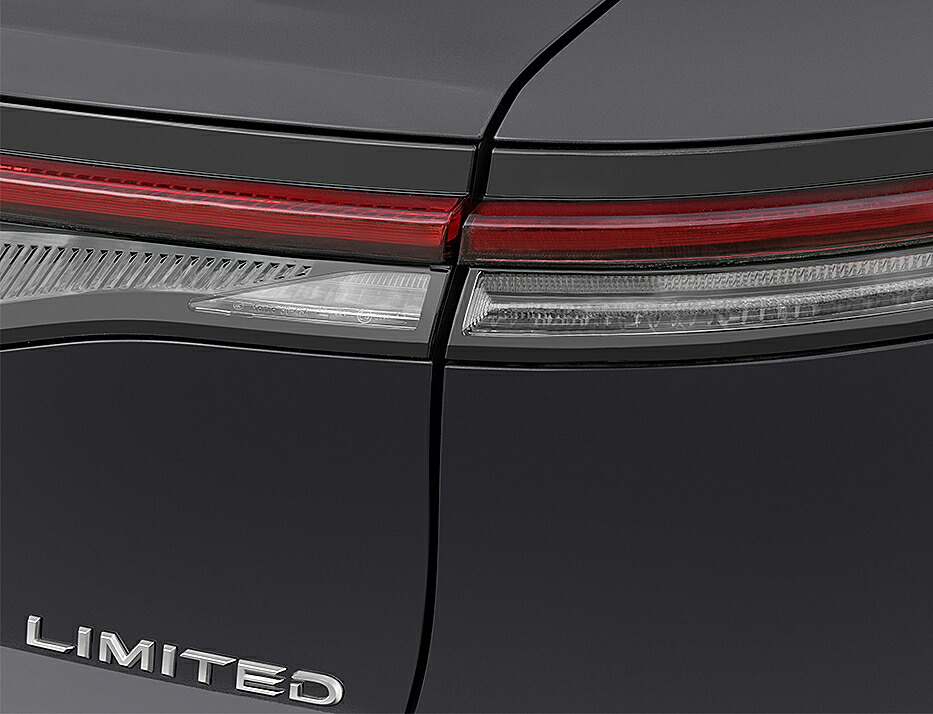 クラウンクロスオーバー用 トヨタ純正エンブレム リア左「LIMITED」文字