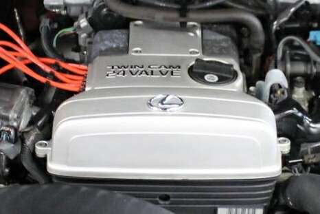 ソアラ3.0GT用 トヨタ純正レクサスロゴマークエンブレム付きシルバータイミングベルトカバー 3代目前期～中期ソアラ（Z30型） 14,652円