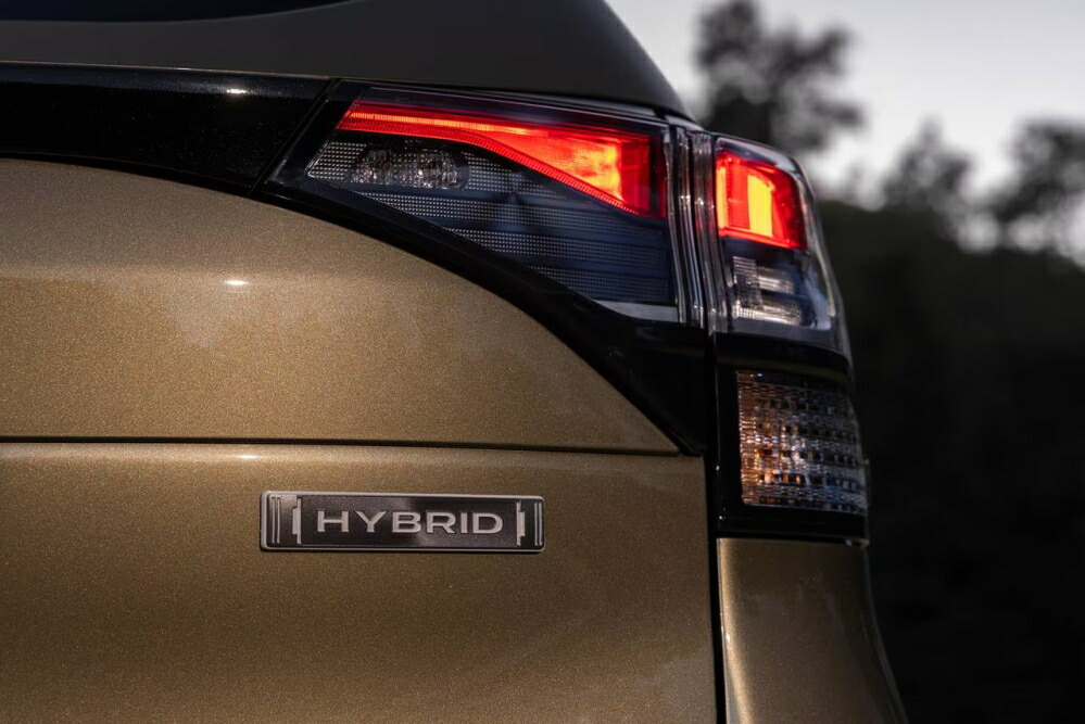 フォレスター用 スバル純正エンブレム リア右「HYBRID」文字 6代目フォレスター（SL系）