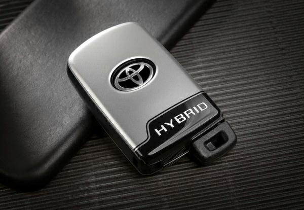 クラウン用 トヨタ純正「HYBRID」ロゴ入りキーカバー（キー１個分） 14代目クラウン（S21#型）