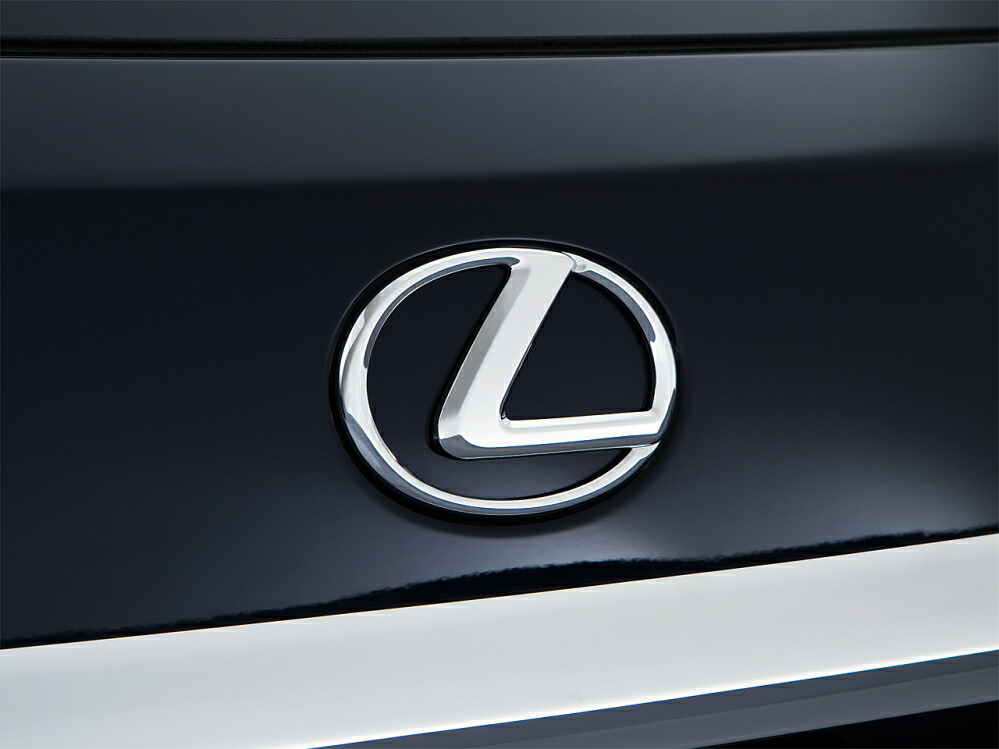 3代目（AL10型）RXガソリンモデル用 LEXUS純正 エンブレム リアセンター「Ｌ」マーク