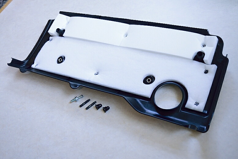 正規逆輸入品 海外仕様純正部品 シルバーメタリック色 2az Fe型用 30系カムリ エンジンカバー 車用品 Jlkj