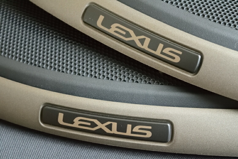 売り切り御免 カーオーディオ セダン 系アルテッツァ 10 スーパーライブサウンドシステム装着車 Lexus ロゴ入り 海外仕様純正部品 左右セット リアスピーカーカバー Arayamajewels Com