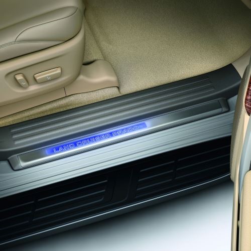 楽天市場】TOYOTA トヨタ 純正 スカッフイルミネーション 1台分