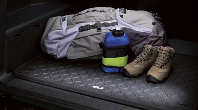FJクルーザー用 トヨタ純正 カーゴトレイ 「FJ」ロゴ入り ブラック色