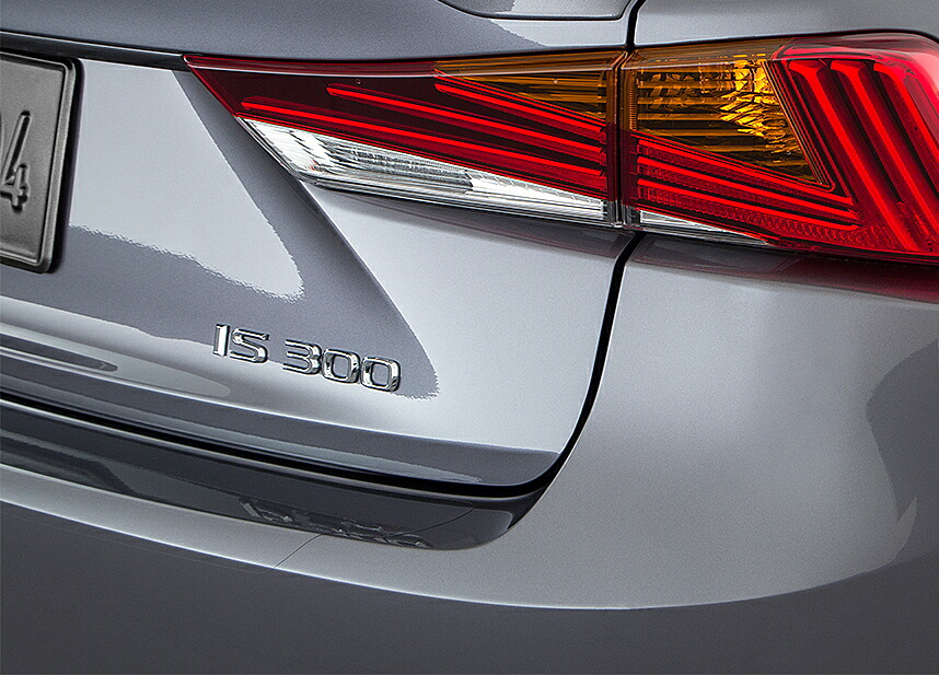 現行型（30系）前期～中期IS300用 LEXUS純正 エンブレム リア右「IS300」文字