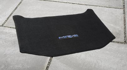 【JPD10系トヨタ MIRAI】「MIRAI」ロゴ入り カーペットトランクマット 海外仕様純正アクセサリー 13,884円