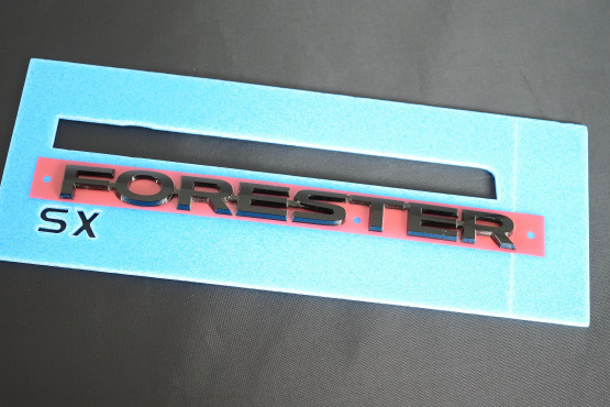 楽天市場 Sj系スバル フォレスター リア右 ブラック Forester 文字 エンブレム 海外仕様純正部品 Jlkjshop