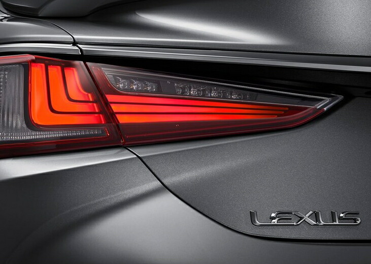 楽天市場】【レクサス純正】 メッキリヤコンビガーニッシュ ☆レクサス