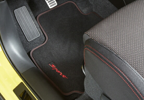 【ZC13S/ZC53S/ZD53S/ZC83S/ZD83S/ZC43S系スズキ スイフト】「Sport」ロゴ入り フロアマット ４席分セット 海外仕様純正アクセサリー