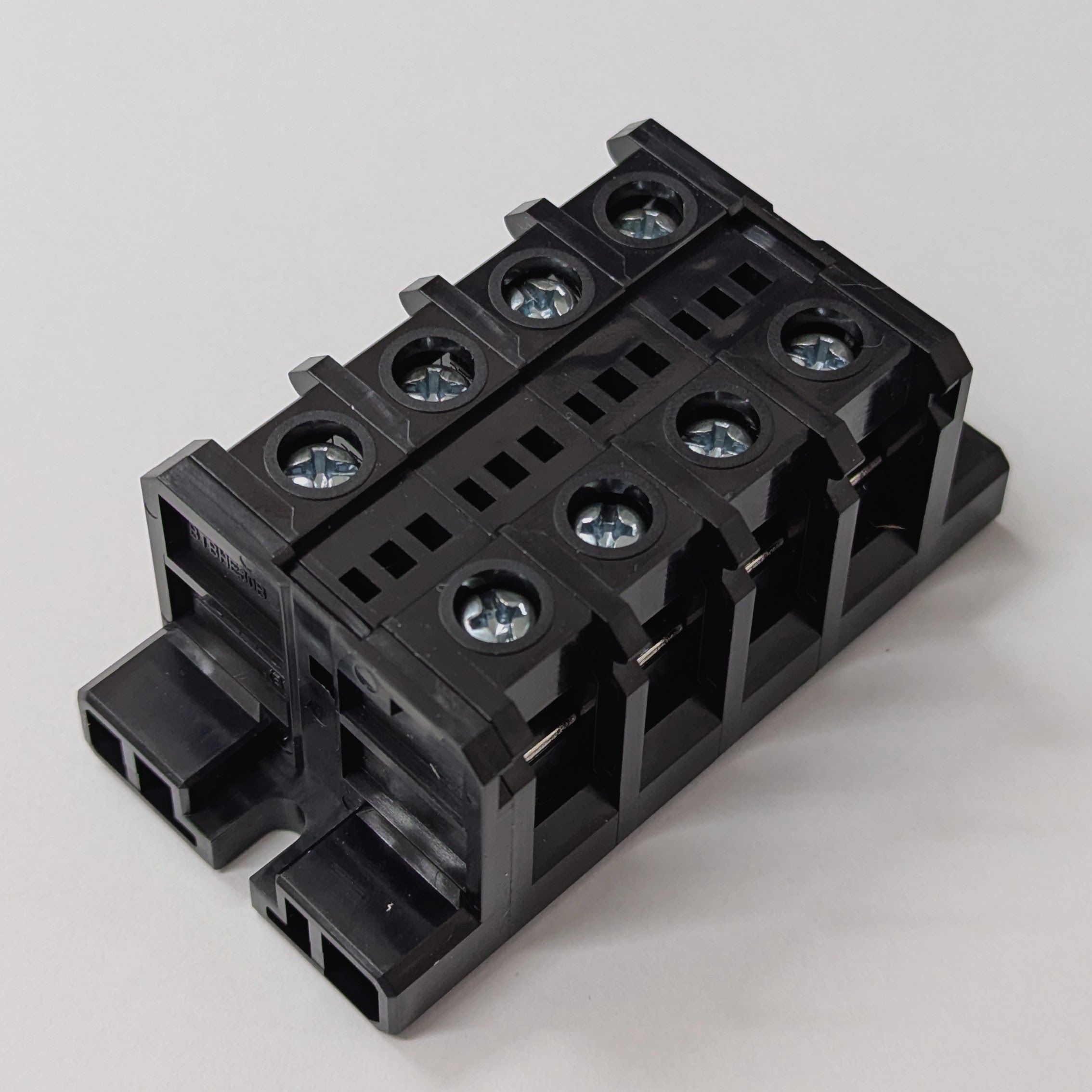 IDEC 組端子台 30A 3P 10個入り 電気 分配 器具 端子台 アイデック BTBH30C3-10P BTBH50-H3 固定端子台 IDEC(和泉電気) 端子間ピッチ15.5mm BTBH50-H3 - 【通販モノタロウ】