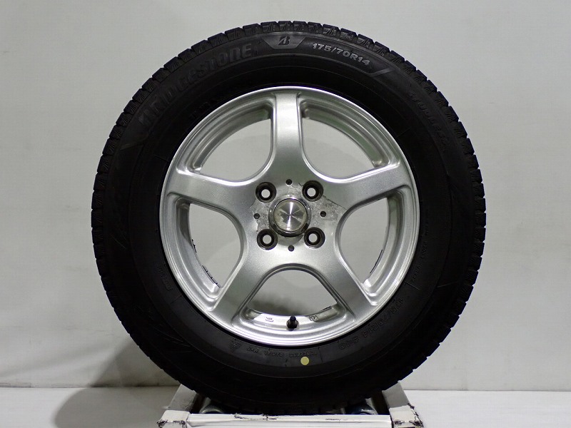 これ以上値下げ不可グッドイヤー　NAVI8 175/70/14 2021年 2W-27)冬 175/70R14 GOOD YEAR Ice Navi 2021年38週 8.5分山