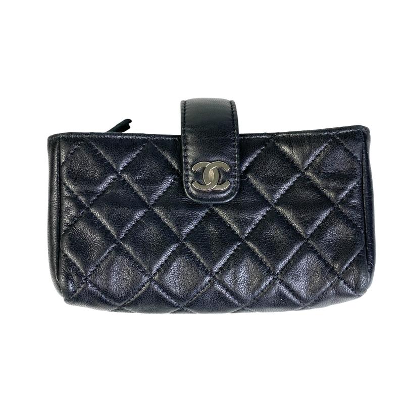 箱付き　CHANEL ノベルティ　ポーチ　キルティングレザー 新品】 CHANEL シャネル ノベルティ コスメポーチ キルティング
