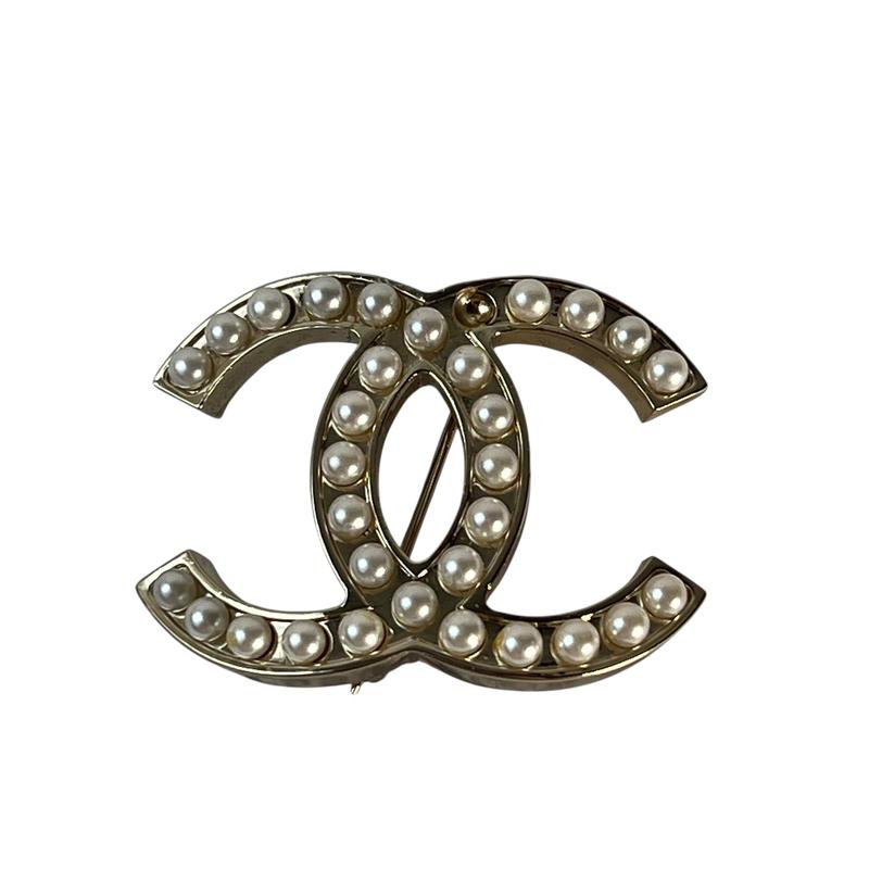 【最終処分SALE】CHANEL シャネル ココマーク ﾌｪｲｸﾊﾟｰﾙ 05V ブローチ A-8355 36,627円