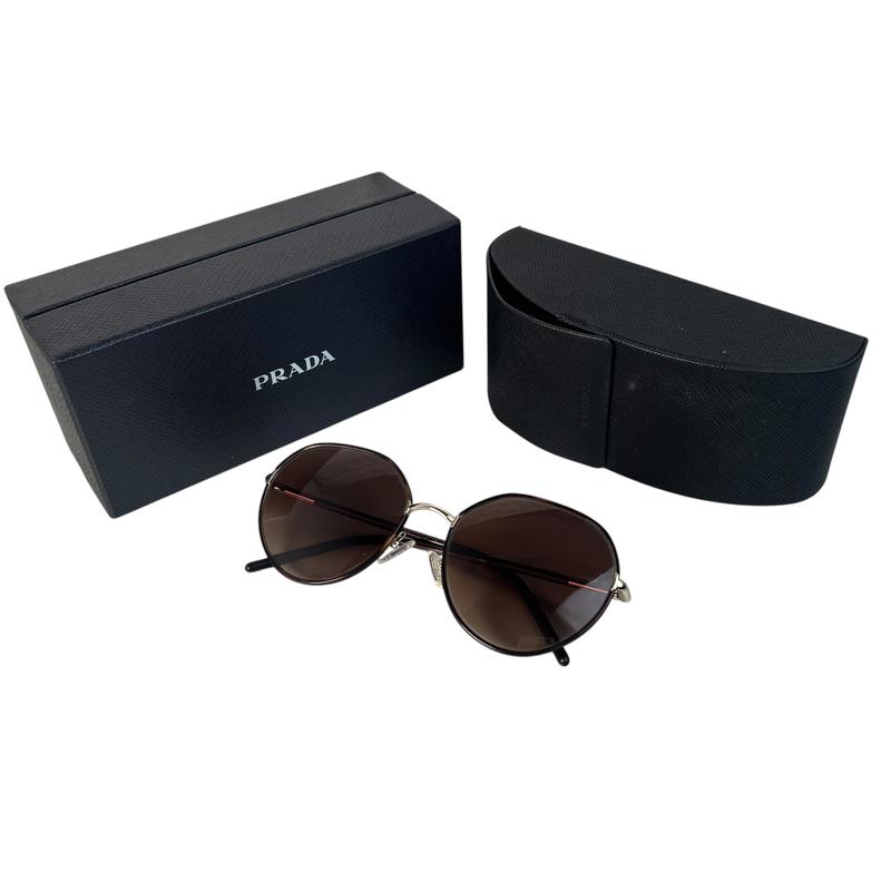 楽天市場】【美品】プラダ【PRADA】サフィアーノ レザー アイ