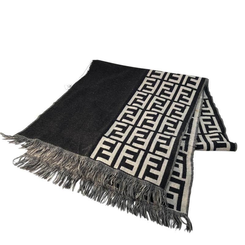 楽天市場】フェンディ マフラー・ストール FENDI FFロゴ FXS124 AH7M