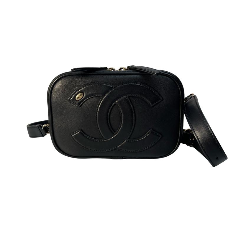 【お仕舞いかた付けるSALE】CHANEL シャネル ココマーク 上半身御徒面子 なめし革黒いこと A-11246