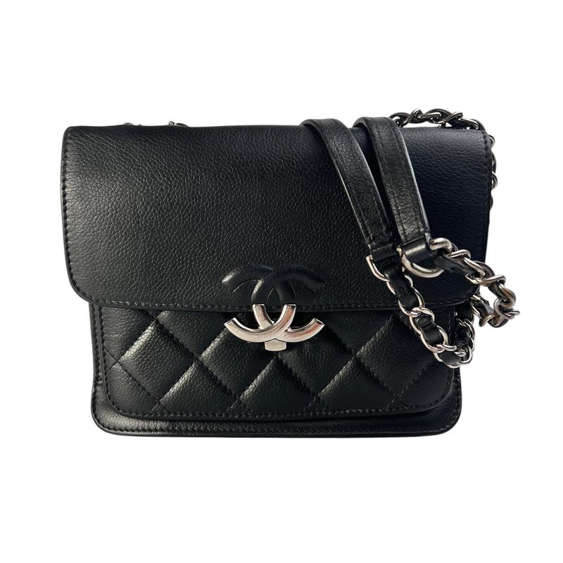 CHANEL シャネル ココマーク  なめし革 ショルダーバッグ 黒いこと A-13132