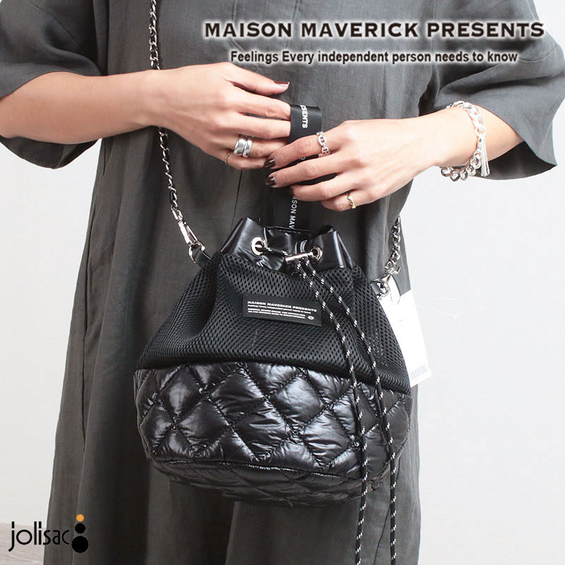 メゾンマヴェリックプレゼンツ バッグ ブラック 巾着 MC9020 MAISON MAVERICK PRESENTS 新作 軽量 キルティング メッシュ チェーン付き 正規品｜jolisac（ジョリサック）