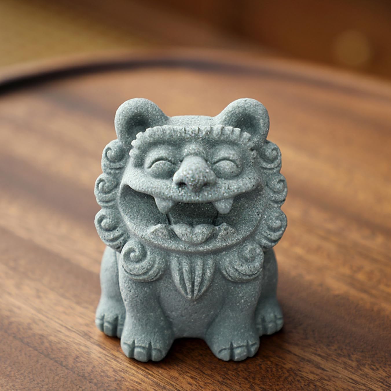 楽天市場】獅子 置物 風水 赤目の獅子 中サイズ 高さ約11cm 銅製