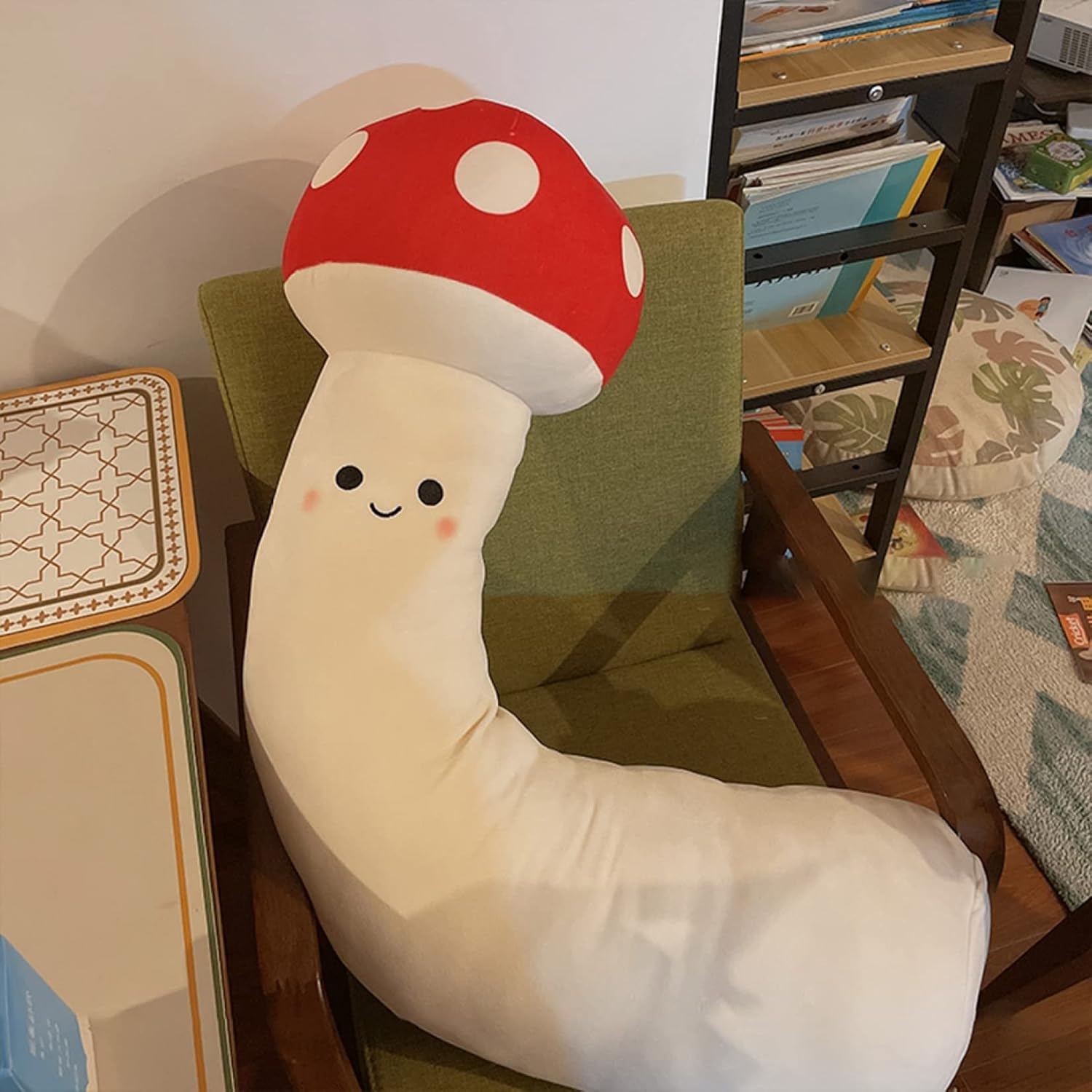 きのこ抱き枕　ぬいぐるみ　かわいい　癒し系　だきまくら　添い寝まくら　クッション　抱きまくら　背当たれ　腰枕　枕元　店飾り　インテリア　お祝い　贈り物　プレゼント　おもしろ　42-90cm｜Libre777 11,520円
