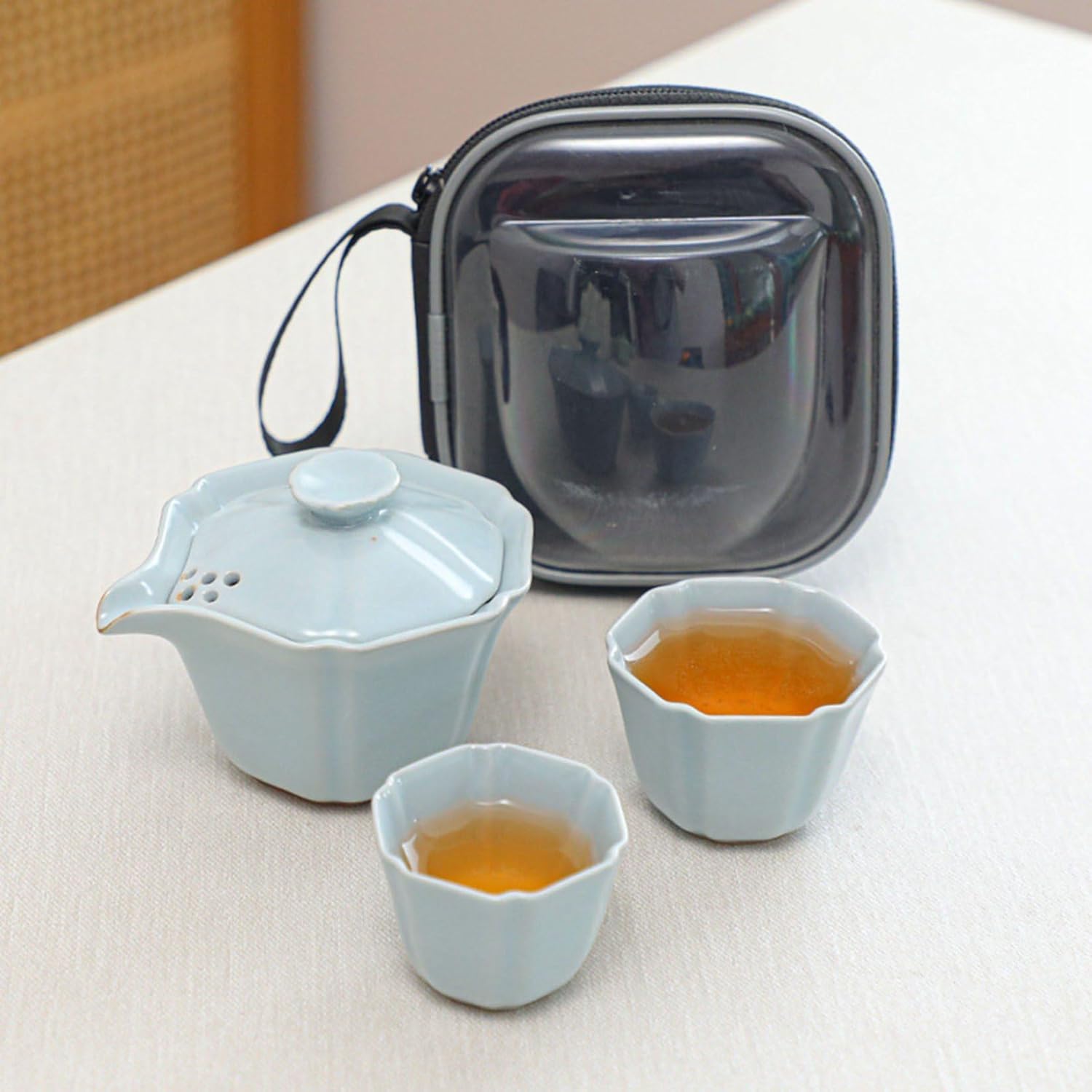 旅行ティーセット 陶器 湯呑みセット 旅行ティーセット 茶器揃 収納バッグ付き 茶缶/茶筒 マルチ カップ 4客セット ポータブル 茶器乾燥ティートレー お茶セット 茶道 花茶 無地 おしゃれ 屋外｜Libre777