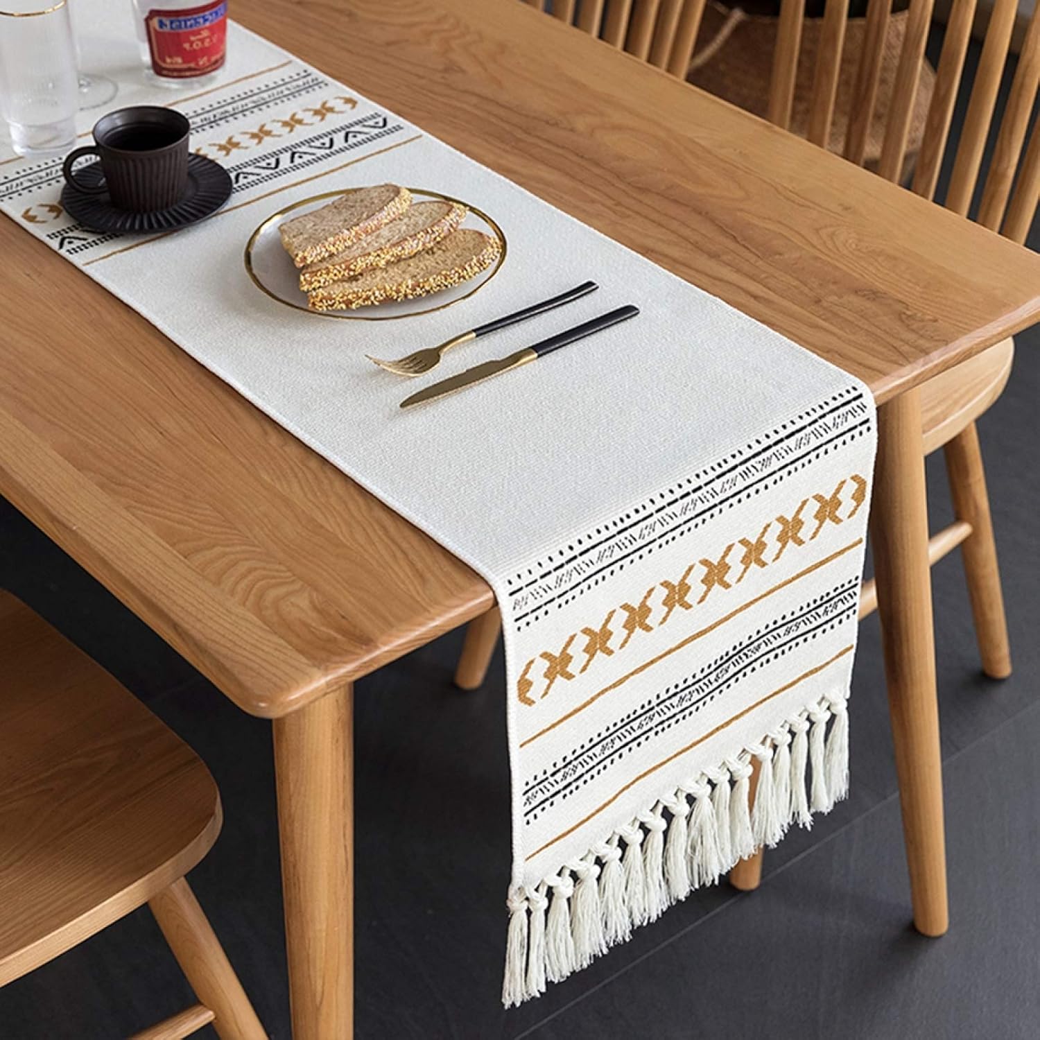 テーブルランナー テーブルフラグ 白 ホワイトテーブルランナー モロッコ おしゃれ カラー３ テーブルクロス 食卓ランナー 防汚 35*150cm 断熱 滑り止め お手入れ簡単 丸洗い 食卓飾り イン｜Libre777 8,743円