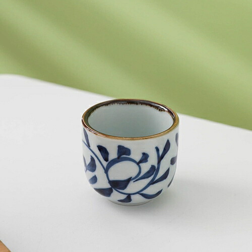 徳利 とっくり 酒器セット ぐい呑み おちょこ 陶器 徳利1個 ぐい呑み2個セット 絵柄 手描き和風 和酒徳利セット お猪口セット ボトル 盃 電子レンジOK お洒落 おしゃれ 冷酒 居酒屋 家庭用|Libre777