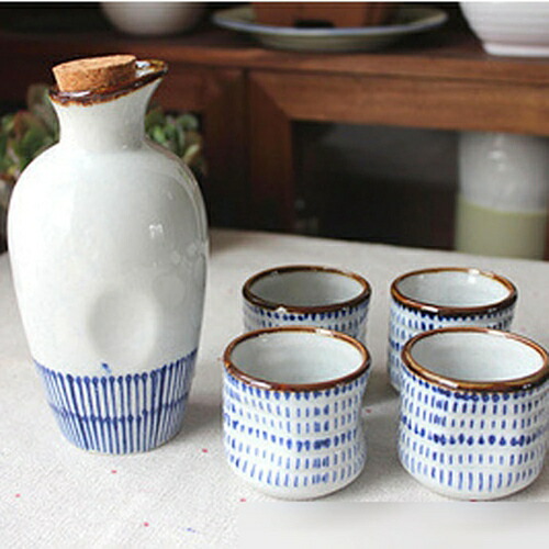 ぐい呑み おちょこ 酒器セット 徳利 とっくり お猪口 酒器揃 お酒入れ 日本酒用 酒盃 絵柄 手作り トレイ セット ボトル 和酒徳利セット お洒落 おしゃれ 電子レンジOK 陶器 晩酌 家庭用 食