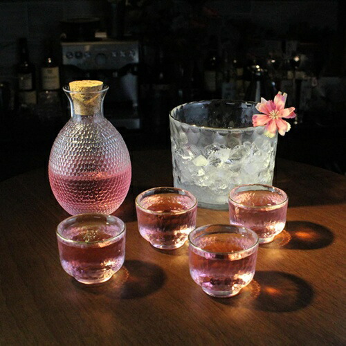 冷酒器 酒器セット ガラス徳利セット 日本酒用 徳利 とっくり ぐい呑み 盃 おちょこ 入れ物 酒燗冷酒器 冷酒耐熱ガラス 清酒 冷やす 日式 シンプル ガラス 徳利+お猪口4個 宴会 居酒屋 バー｜Libre777
