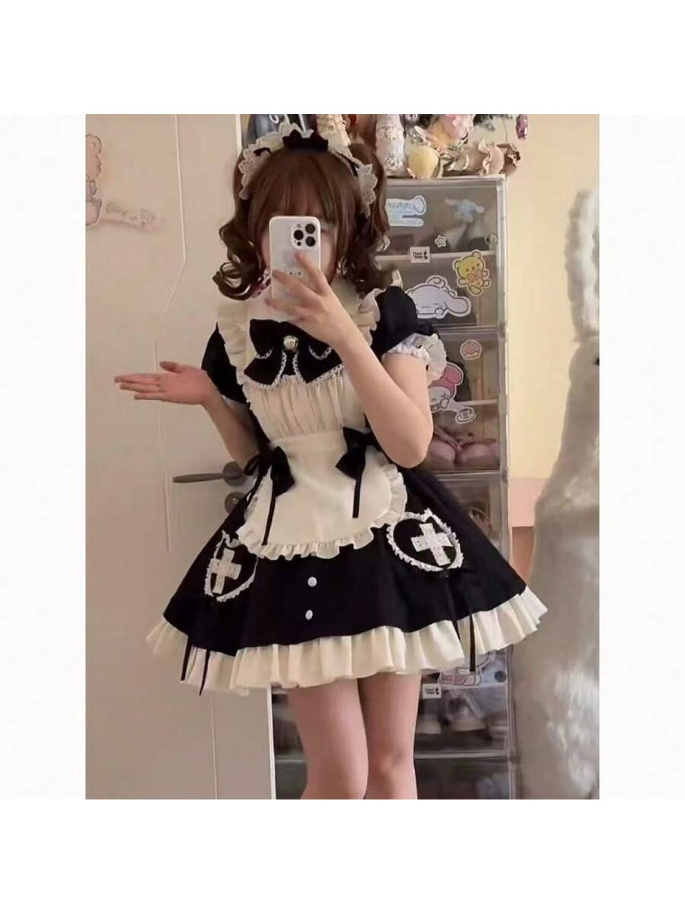 メイド服 コスプレ ロリータ ワンピース エプロン カチューシャ セット ゴスロリ メイド こすぷれ ロリィタ 衣装 可愛い 仮装 十字架 フリル リボン ボリューム袖 黒 白 モノトーン レディース アニメ コスチューム ウエストマーク 着痩せ 細見え 撮影会｜Libre777