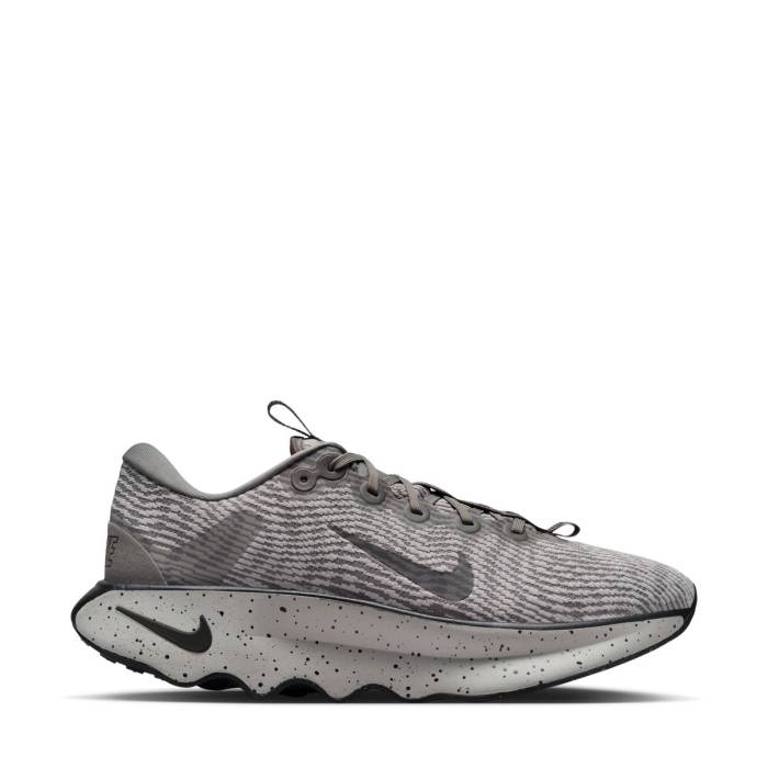 ナイキ Nike 【 Motiva Mens Lt Iron Ore/Black/Flat Pewter 】 メンズ 黒色 ブラック
