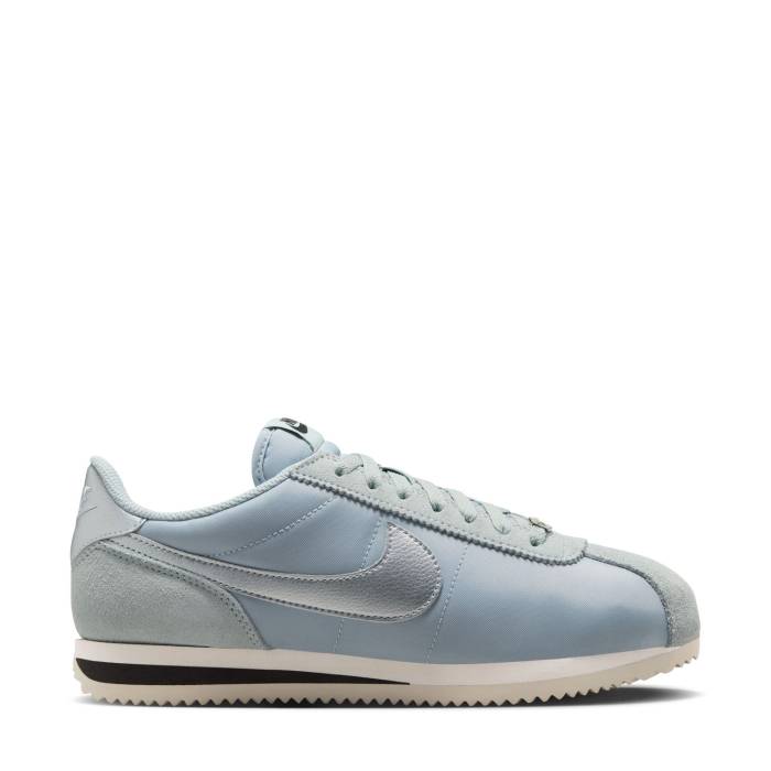 ナイキ Nike 【 Cortez Womens (Nylon) Light Pumice/Metallic Silver 】 コルテッツ レディース Silver しろがね色・しろがね色
