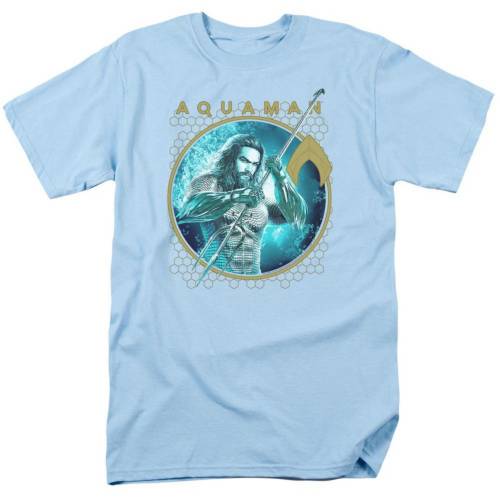 キャラクター スリーブ Tシャツ 青色 ブルー 半袖 【 LICENSED CHARACTER AQUAMAN MOVIE TRIDENT OF NEPTUNE SHORT SLEEVE ADULT T-SHIRT / LIGHT BLUE 】 メンズファッション トップス カットソー|スニケス