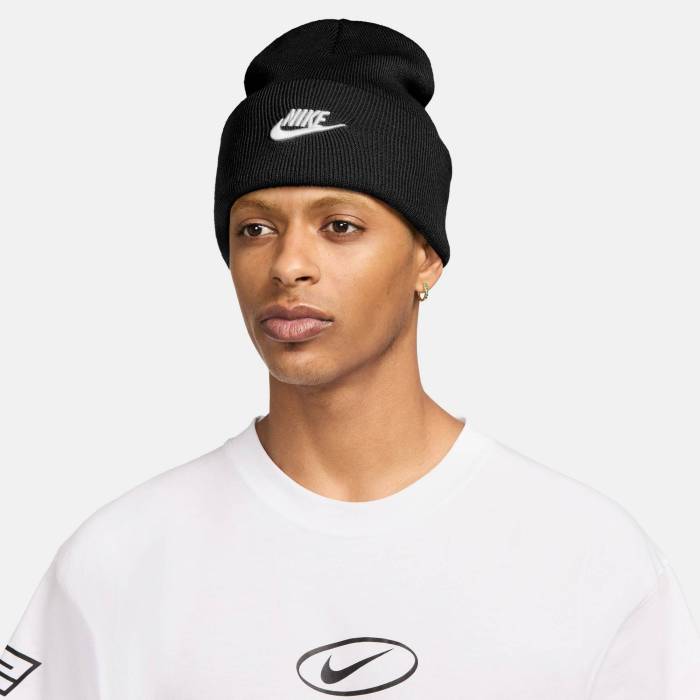 ナイキ Nike 【 Peak Futura Beanie Adult Black/White 】 キャップ 帽子 ユニセックス 黒色 ブラック 白色 ホワイト｜スニケス