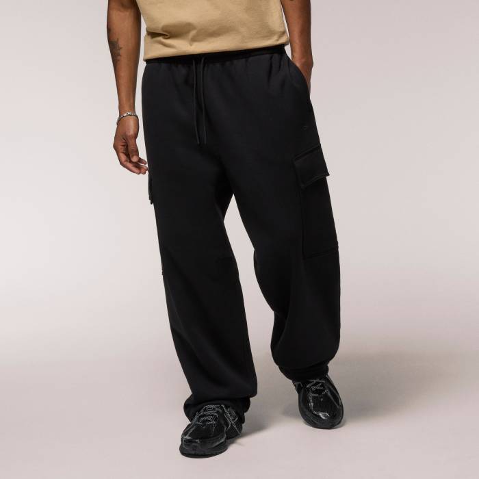 【★百貨店SALE★6/11真夜中2時迄】Lckr 【 Trinity Baggy Cargo Fleece Sweatpants Men\u0027s Black 】 積貨委託貨物 フリース ロングタイツ メンズ 黒いこと 黒いこと