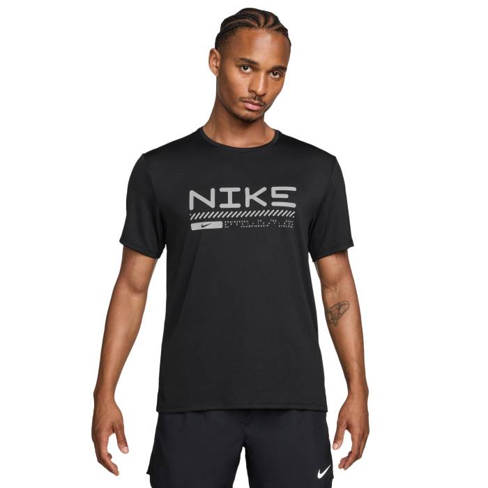ナイキ Nike 【 Winter Miler Short Sleeve Top Men's Black/Silver 】 ウィンター Sleeve スリーブ メンズ 黒色 ブラック Silver 銀色・シルバー｜スニケス