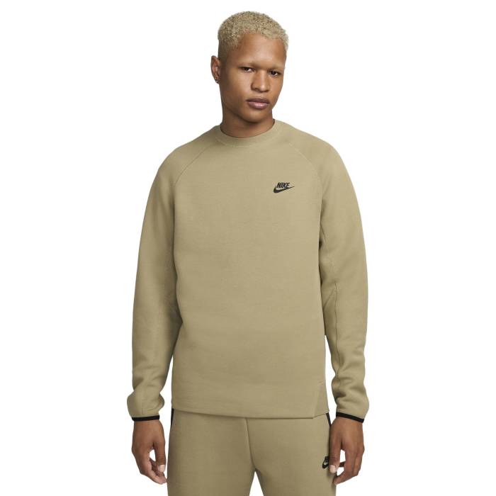 ナイキ Nike 【 Tech Fleece Crew Men\u0027s Neutral Olive/Black 】 テック フリース 労働者の一団 メンズ olive オリーブ 黒いこと 黒いこと