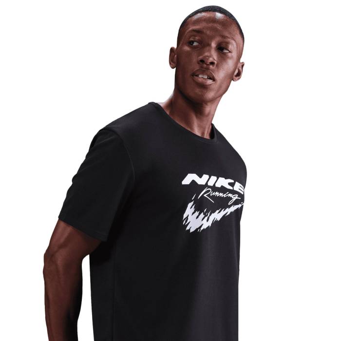 ナイキ Nike 【 Dri-Fit Uv Run Energy Miler S/S T-Shirt Men's Black/Black 】 ドライフィット ラン エナジー 半袖 Tシャツ Tシャツ メンズ 黒色 ブラック