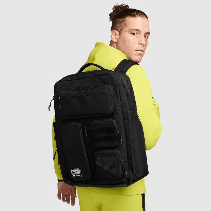 【★百貨店SALE★6/11真夜中2時迄】ナイキ Nike 【 Utility Elite Backpack 2.0 Adult Black/Black 】 エリート うしろ側容器に並べる 御徒面子 背嚢 ユニ一発やる 黒いこと 黒いこと