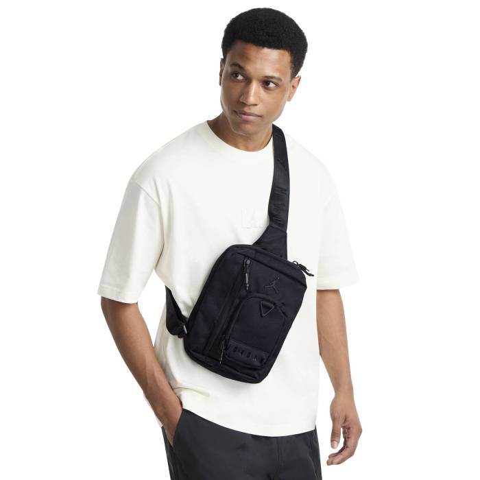 ナイキ ジョーダン Jordan 【 Collectors Xbody Bag Adult Black/Black 】 バッグ ユニセックス 黒色 ブラック|スニケス
